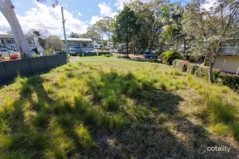 Property photo of 17 Alexander Street Macleay Island QLD 4184