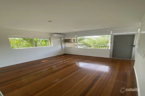 Property photo of 1/18 Peerless Avenue Mermaid Beach QLD 4218