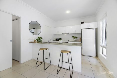 Property photo of 4/10 Careel Close Helensvale QLD 4212