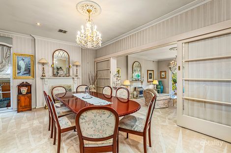 Property photo of 10 Carnarvon Road Strathmore VIC 3041
