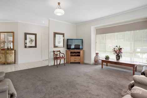 Property photo of 23 Landale Drive Strathdale VIC 3550