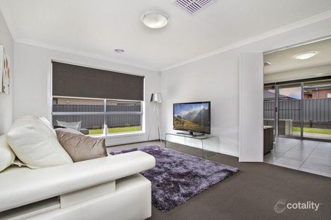 Property photo of 4 Autumn Close Huntly VIC 3551