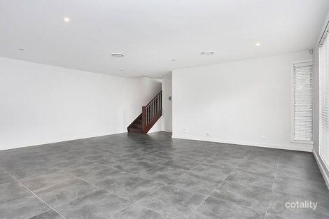 67a Jacaranda Dr, Georges Hall, NSW 2198