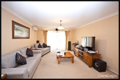 Property photo of 9 Farrier Crescent Hamlyn Terrace NSW 2259