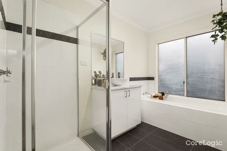 Property photo of 10 Bluestone Court South Morang VIC 3752