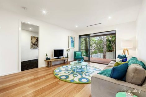 Property photo of 15 Flame Tree Grove Mornington VIC 3931
