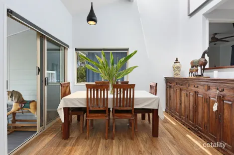 Property photo of 13 Gretty Lane Lower Beechmont QLD 4211