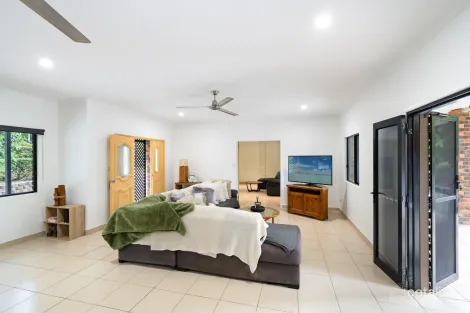 Property photo of 25 Alexandra Street Clifton Beach QLD 4879