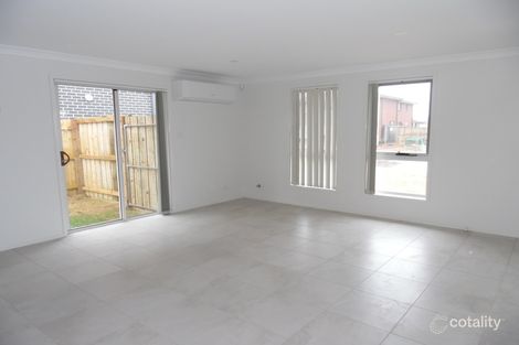 Property photo of 12 Gellibrand Road Edmondson Park NSW 2174