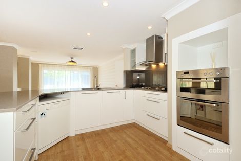 4 Palamos Vsta, Secret Harbour, WA 6173