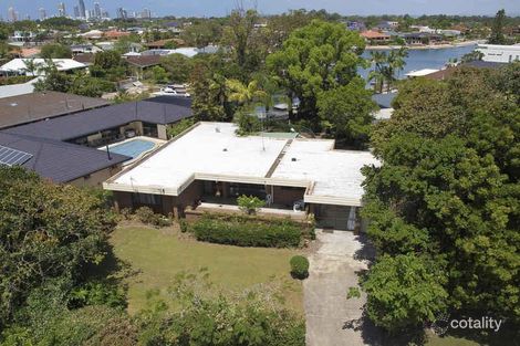 Property photo of 2 Tosti Street Bundall QLD 4217