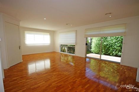 Property photo of 2A Shanahan Crescent McKinnon VIC 3204