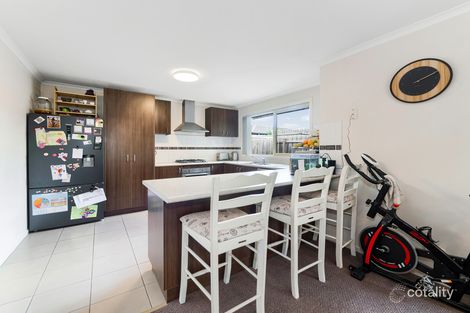 2/11 Dylan Dr, Hastings, VIC 3915