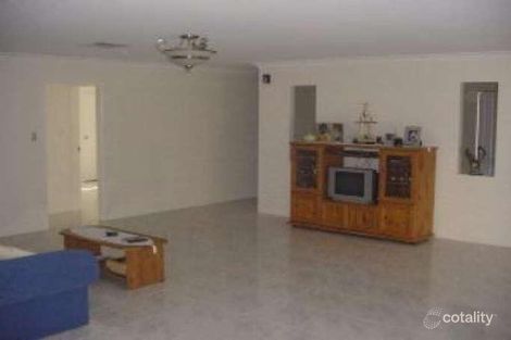 Property photo of 2 Carbine Drive Wattle Grove WA 6107