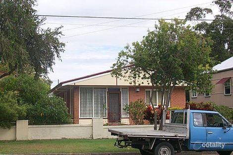 29 Ellen St, Woody Point, QLD 4019