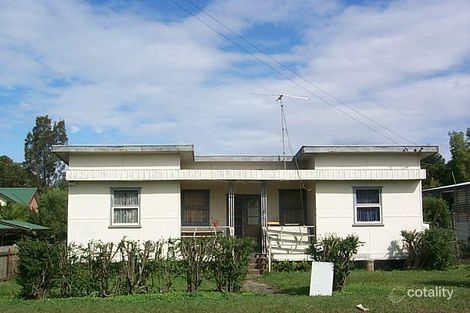 4 Dennis St, Caboolture, QLD 4510