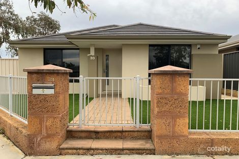 Property photo of 33 Grandis Boulevard Banksia Grove WA 6031