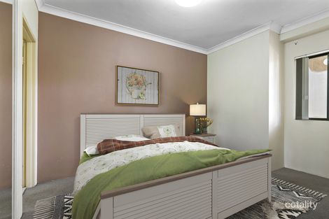 Property photo of 22/11-13 Fourth Avenue Blacktown NSW 2148