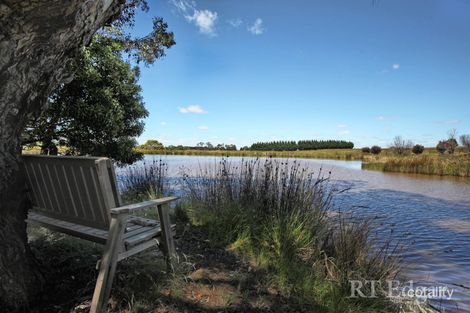 Property photo of 451 Couangalt Road Gisborne South VIC 3437