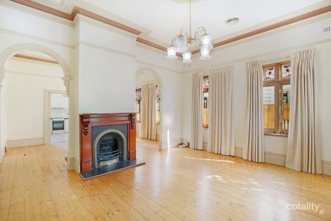 Property photo of 10 Robb Street Essendon VIC 3040