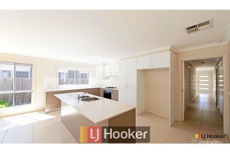 Property photo of 11 Salisbury Street Casey ACT 2913