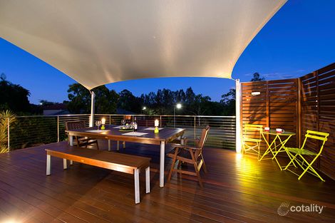 Property photo of 4 Silo Place Mansfield QLD 4122