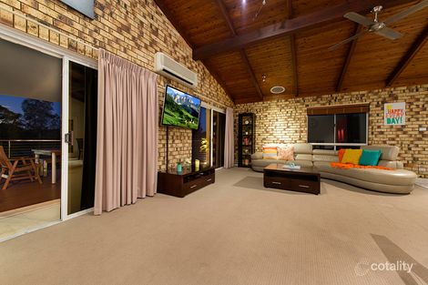 Property photo of 4 Silo Place Mansfield QLD 4122