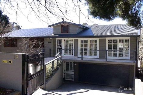 19 Blaxland Rd, Wentworth Falls, NSW 2782