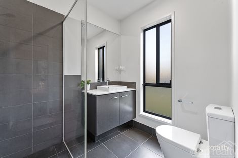 Property photo of 6 Rambler Court Pallara QLD 4110