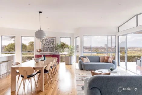 Property photo of 33 Oyster Point Road Banora Point NSW 2486