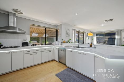 Property photo of 19 Barraberry Retreat Canning Vale WA 6155