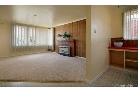 Property photo of 11 Maxfield Court Devonport TAS 7310