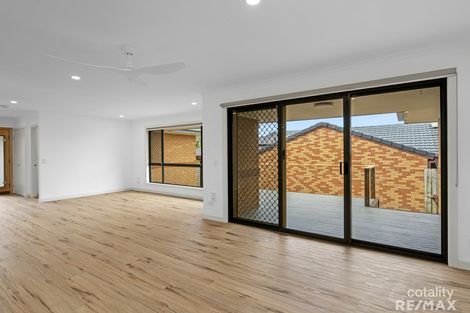 Property photo of 17 Willunga Place Merrimac QLD 4226