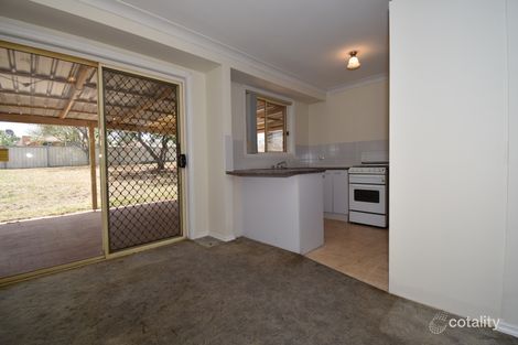 Property photo of 10 Elm Place Kelso NSW 2795