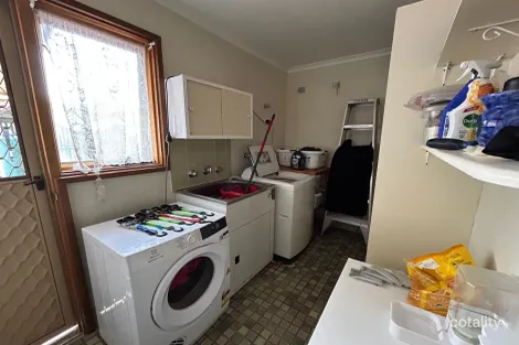 Property photo of 33 Pioneer Drive Roxby Downs SA 5725