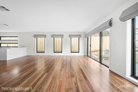 Property photo of 17A Binbrook Drive Croydon VIC 3136