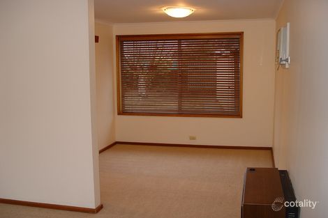 4 Laura Pl, Karabar, NSW 2620