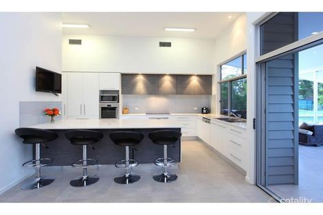 Property photo of 7 Warner Court Fig Tree Pocket QLD 4069