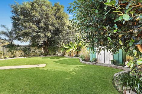 Property photo of 16 Amanda Place Horsley NSW 2530