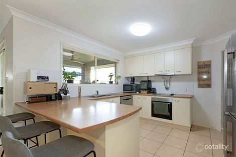 Property photo of 18 Keppel Crescent Thabeban QLD 4670
