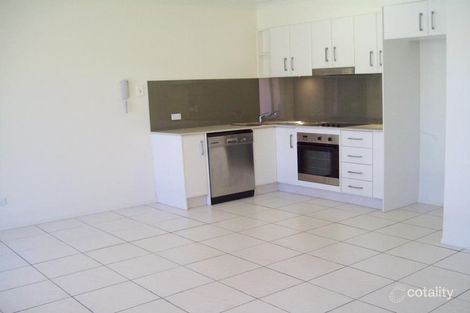 Property photo of 3/2104-2106 Gold Coast Highway Miami QLD 4220