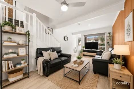 28/13 Bridge St, Redbank, QLD 4301