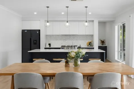 Property photo of 105 Bowen Street Camperdown VIC 3260