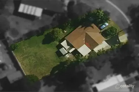 Property photo of 4 Brim Court Edens Landing QLD 4207