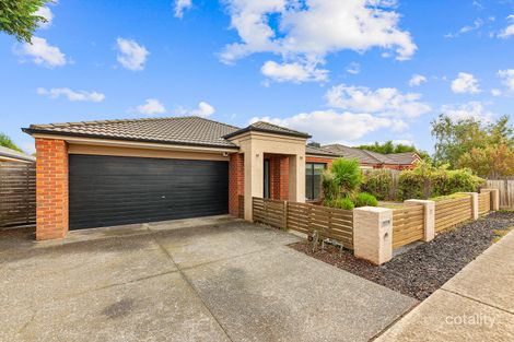 Property photo of 21 Dempster Way Berwick VIC 3806