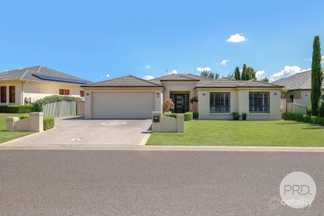 Property photo of 82 The Grange Hillvue NSW 2340