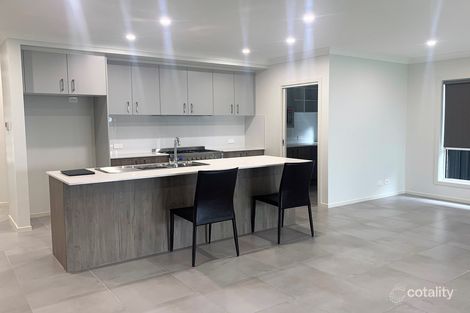 Property photo of 28 Glory Loop Catherine Field NSW 2557