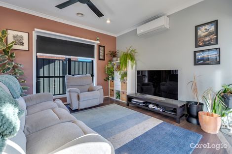 Property photo of 23 Lemon Myrtle Way Craigieburn VIC 3064