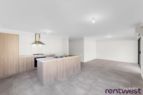 11 Pappinbarra Rd, Lakelands, WA 6180