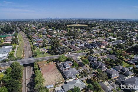 Property photo of 236 Lawrence Road Mount Waverley VIC 3149